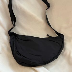 BNWOT Half Moon nylon bag with zip